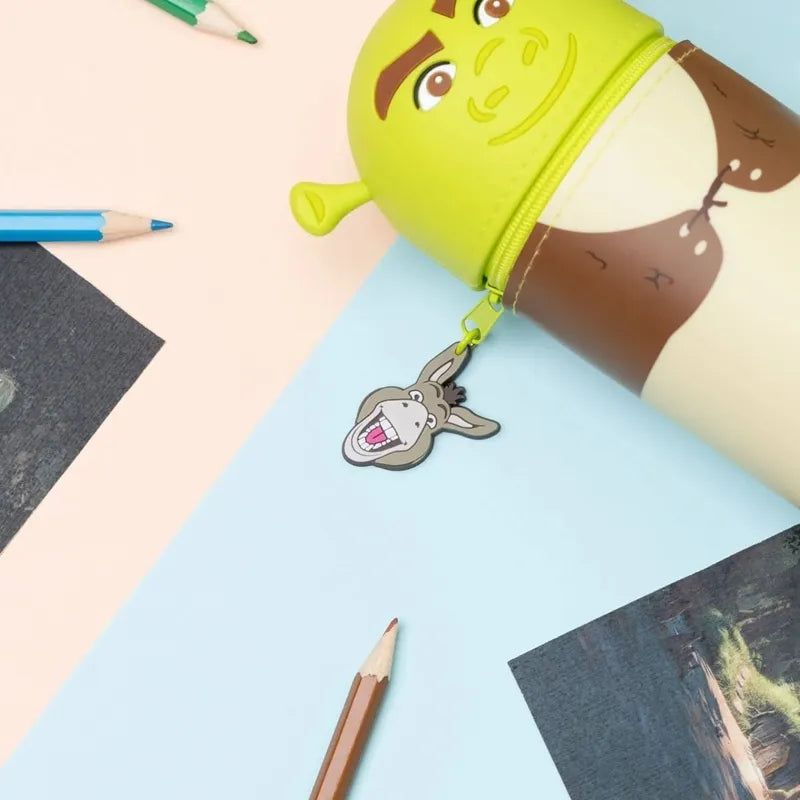 Shrek – 3D tūtelės formos penalas su išskleidžiamu pagrindu