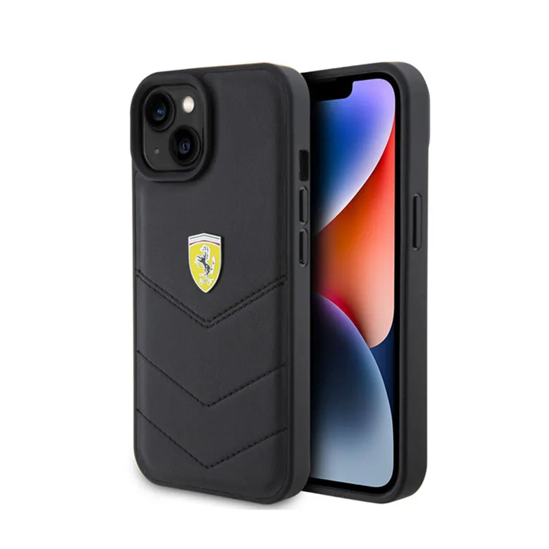 Ferrari Quilted Metal Logo – dėklas iPhone 15 (juodas)