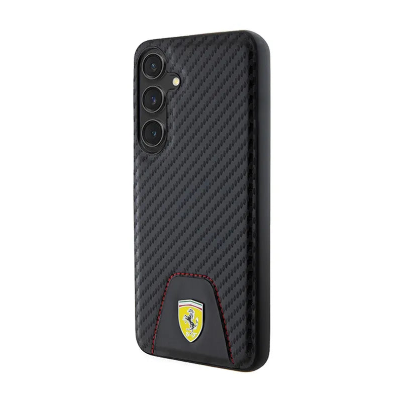 Ferrari Carbon Stitched Bottom - dėklas Samsung Galaxy S24+ (juodas)