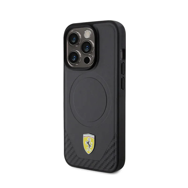 Ferrari Carbon Metal Logo MagSafe – dėklas iPhone 15 Pro (juodas)