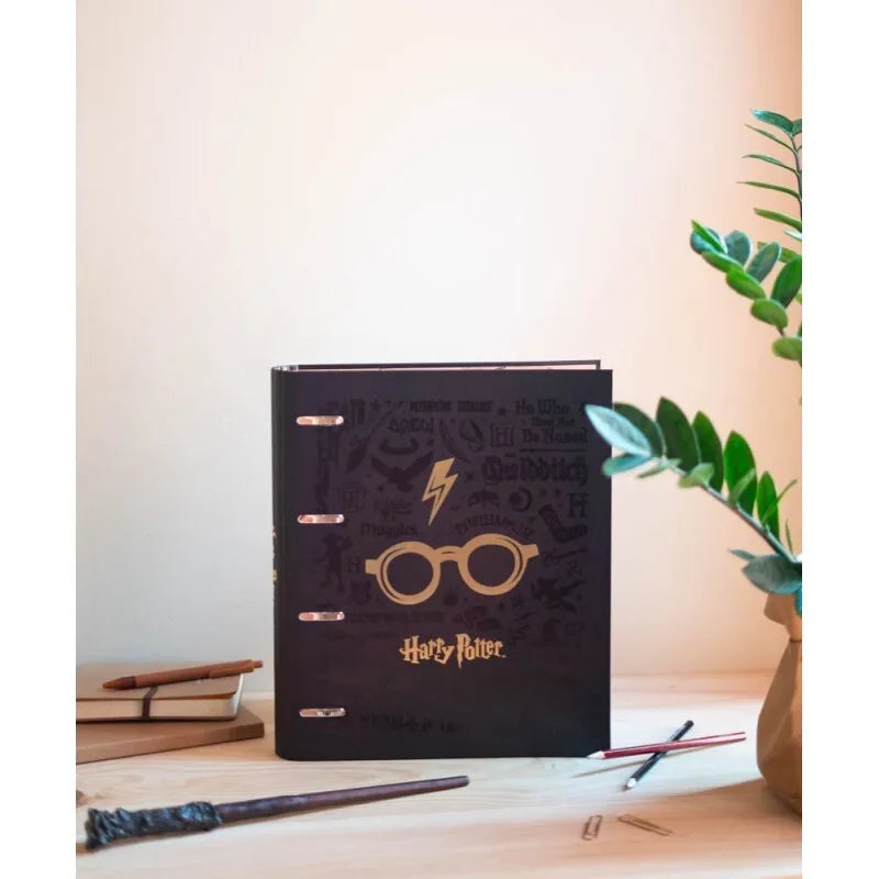 Harry Potter – A4 segtuvas (4 žiedai, elastinė juostelė)