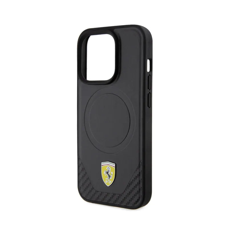 Ferrari Carbon Metal Logo MagSafe – dėklas iPhone 15 Pro (juodas)