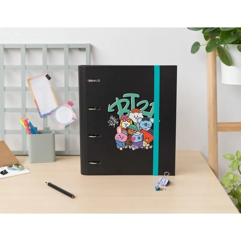 BT21 – A4 formato segtuvas iš „Street Mood“ kolekcijos (4 žiedai, elastinė juostelė)