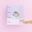„Pusheen“ – A4 formato segtuvas iš „Moments“ kolekcijos (4 žiedai, elastinė juostelė)