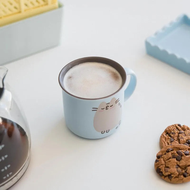 Pusheen – 380 ml keramikinis puodelis iš „Purrfect Love“ kolekcijos