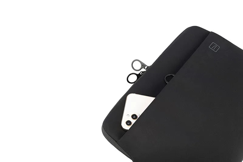 Tucano Top Second Skin – dėklas MacBook Pro 14" (M5/M4/M3/M2/M1/2026-2021) (juodas)