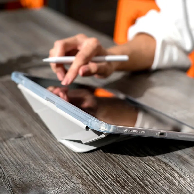 STM OPP – Dėklas iPad Air 13" M3 (2025) / M2 (2024) (Juodas)