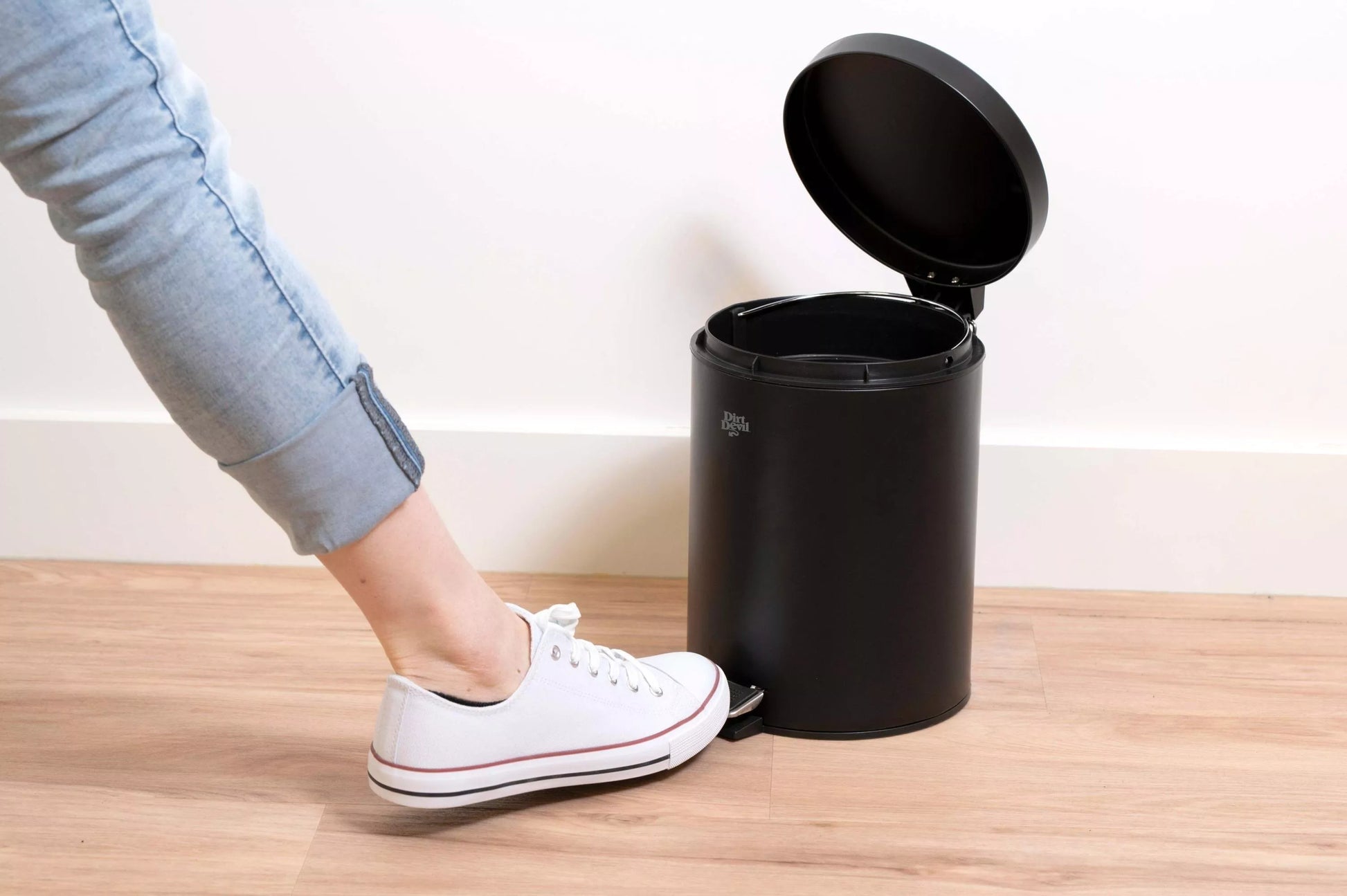 DIRT DEVIL pedalinė šiukšliadėžė, 5 l, miltelinė danga, 871125249492