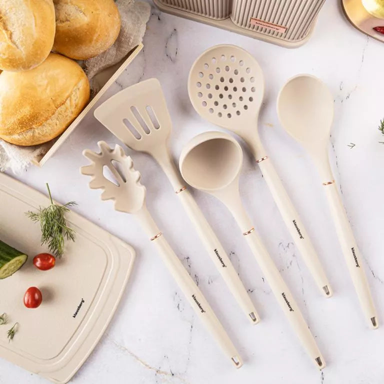 Klausberg virtuvinių peilių, įrankių ir pjaustymo lentos rinkinys, 12 dalių, smėlio spalvos KB-7935