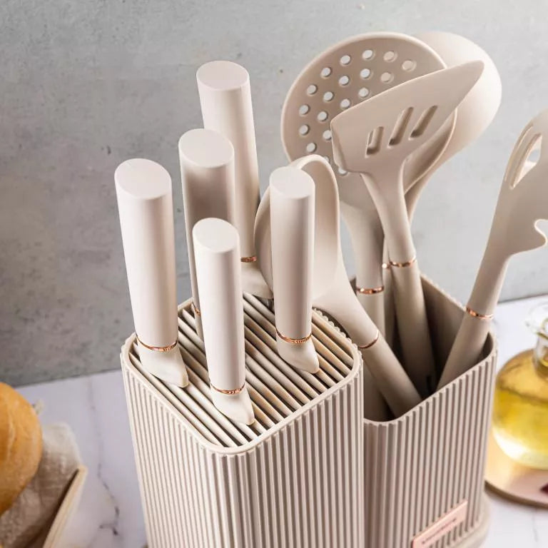 Klausberg virtuvinių peilių, įrankių ir pjaustymo lentos rinkinys, 12 dalių, smėlio spalvos KB-7935