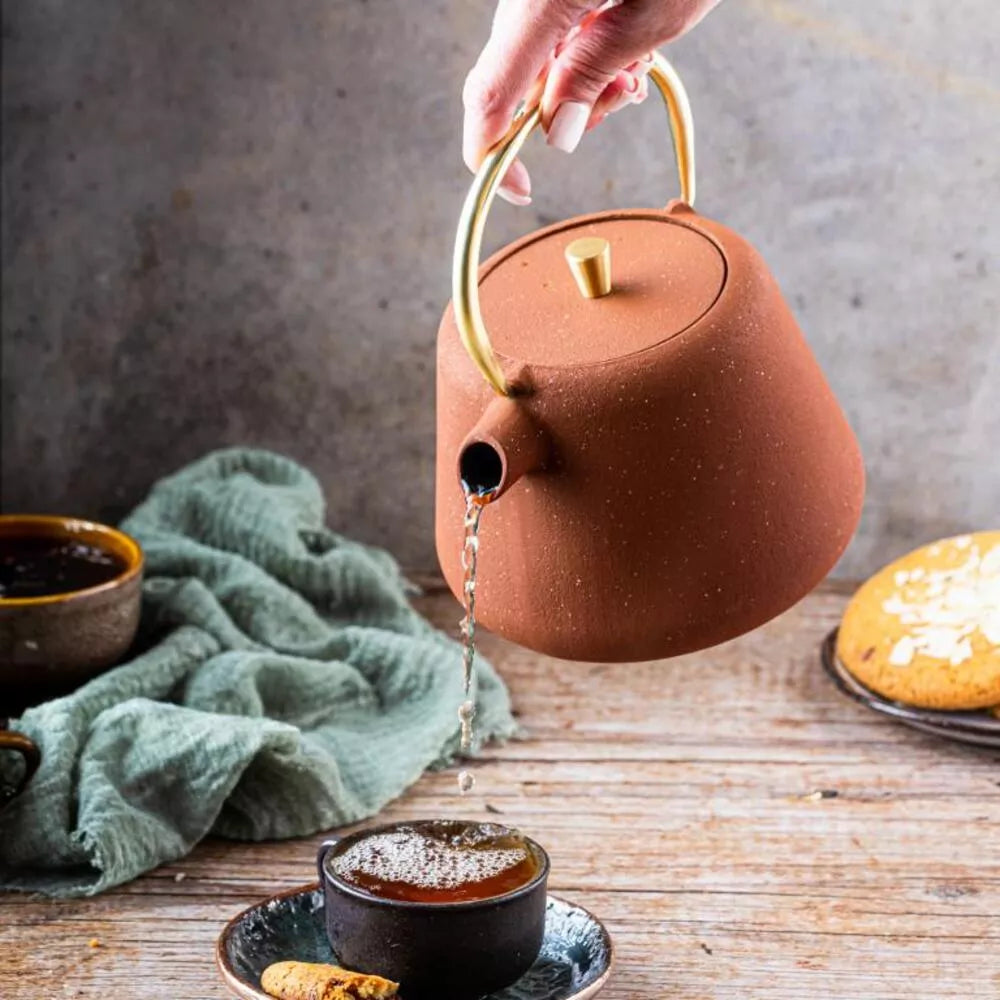 KINGHoff ketaus arbatinukas su sieteliu, 1 l, plytinės spalvos KH-1934