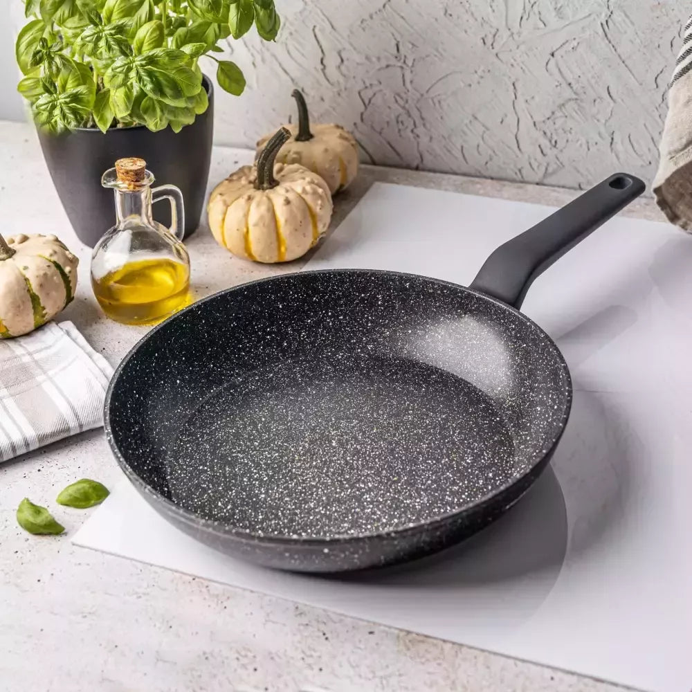 Aliumininė keptuvė su marmurine danga, Ø28 cm, juoda KB-7665